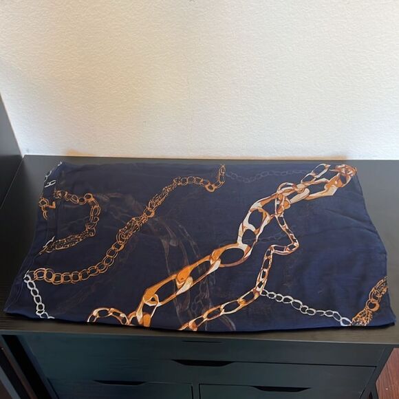 Charming Charlie Jewelry Chain Design Scarf - Picture 3 of 4